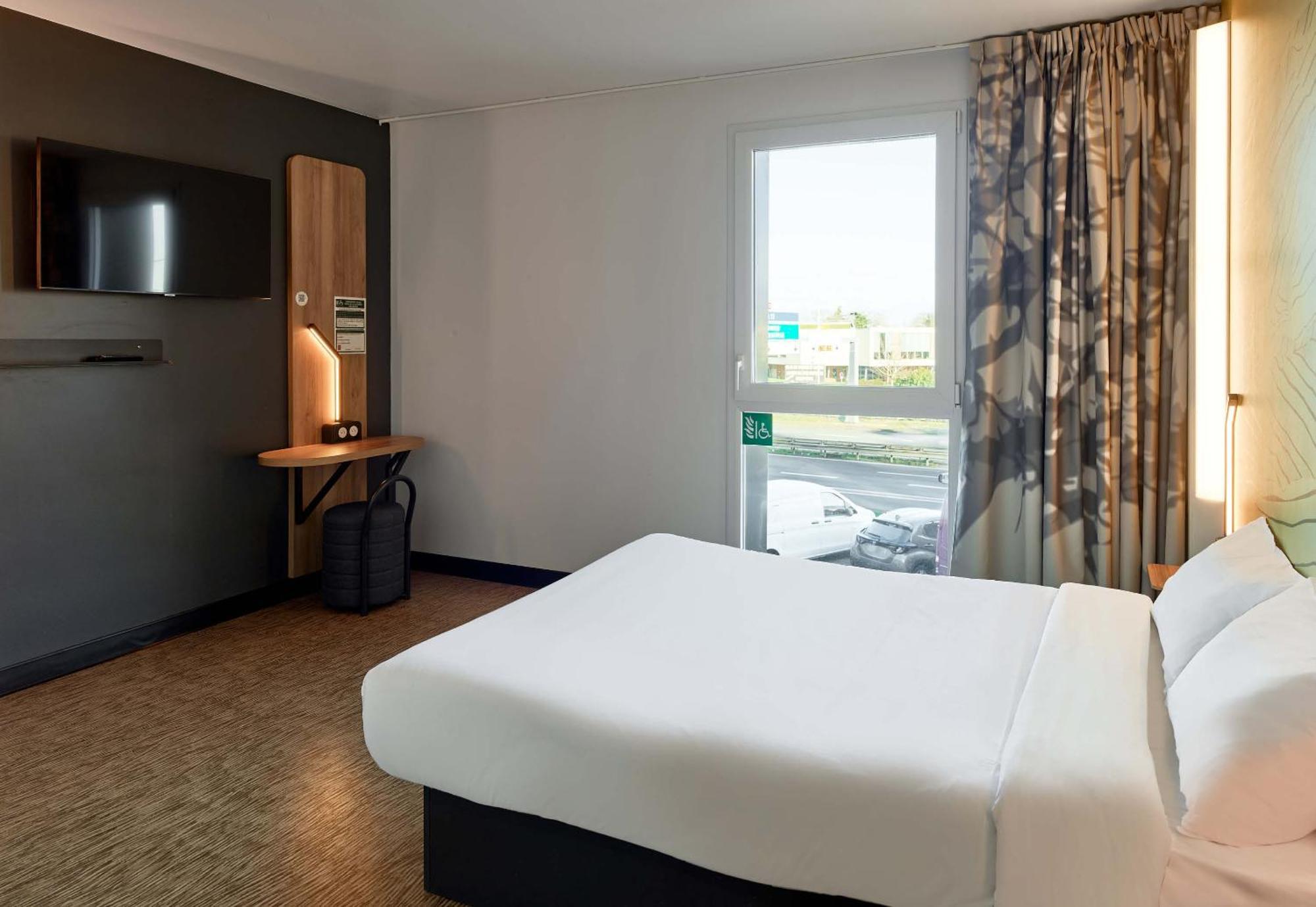 B&B Hotel Le Port Marly Saint Germain En Laye エクステリア 写真