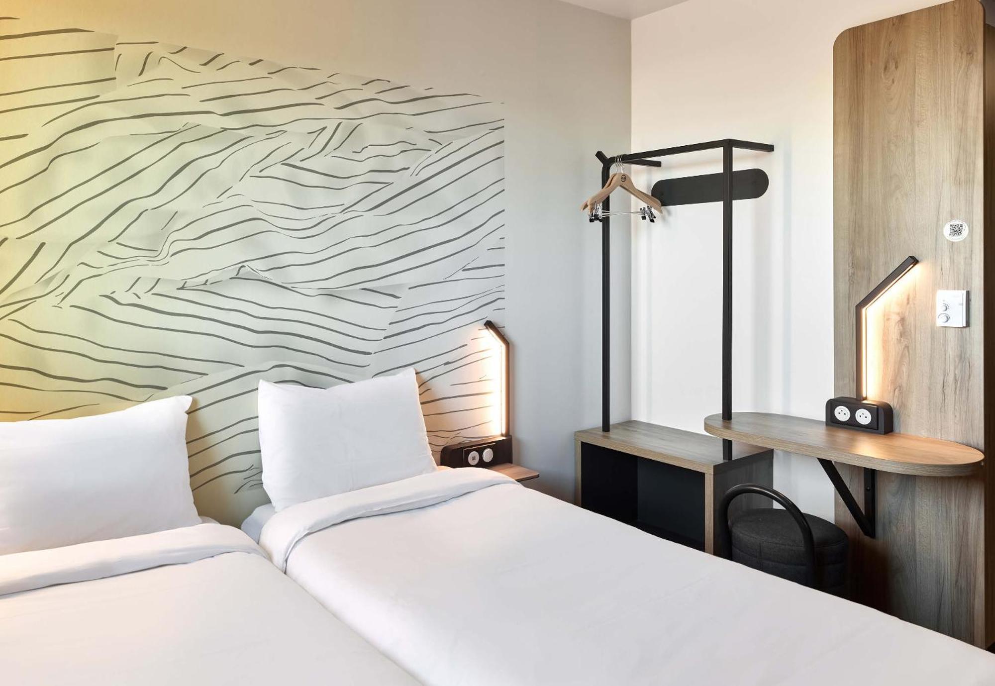 B&B Hotel Le Port Marly Saint Germain En Laye エクステリア 写真